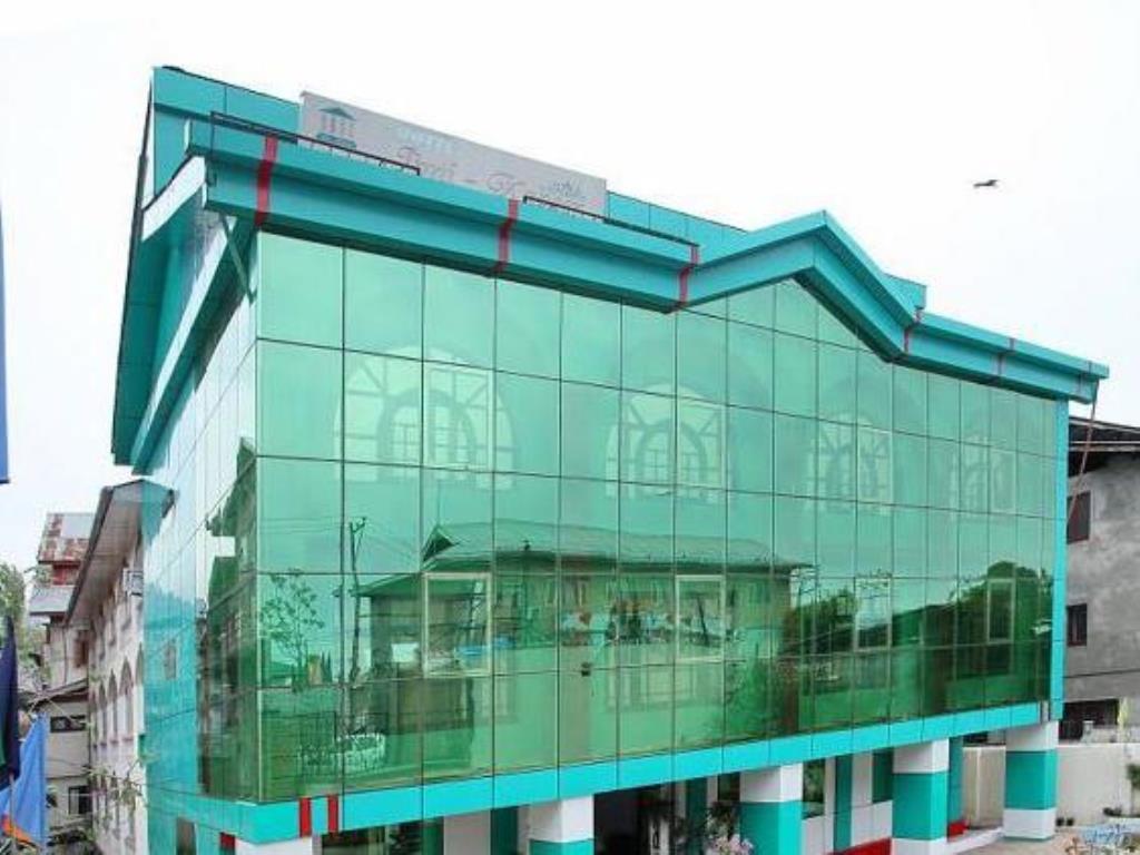 Hotel Ibni Kabeer Srinagar  Ngoại thất bức ảnh